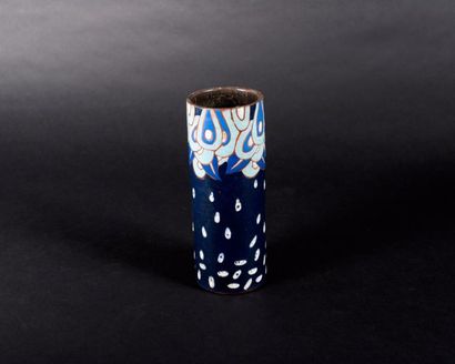 Odette CHATROUSSE-HEILIGENSTEIN (1896-1989) 
Vase en c éramique à corps cylindrique...