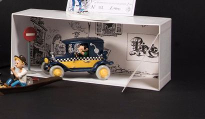 null Lot de 2 figurines Pixi: - Gaston dans sa voiture (avec la dédicace de Franquin;...