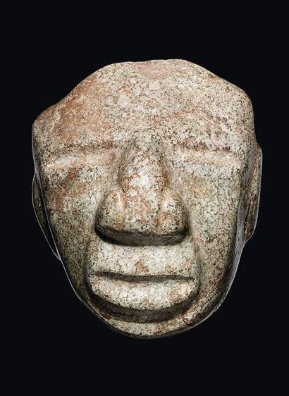null Masque pendentif Chontal Etat du Guerrero, Mexique 300 à 100 avant J.-C. Diorite...