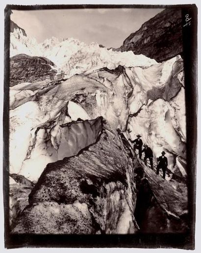 BRAUN 
Glacier du Rosegg, 1882
Épreuve albuminée, 300x240 mm, numéro au crayon au...