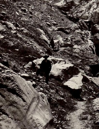 BRAUN 
Grindelwald, Glacier inférieur et les Fischerhörner, 1882
Épreuve charbon...