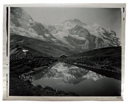 BRAUN 
La petite Scheideck, vue de la Jungfrau, 1882
Épreuve charbon de tonalité...