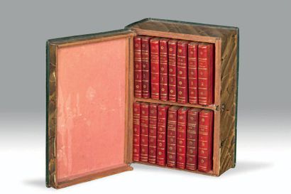 null BIBLIOTHÈQUE PORTATIVE DU VOYAGEUR. Ensemble 16 volumes in-24, maroquin rouge...