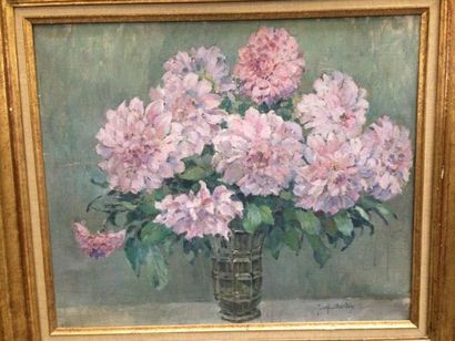Jeanne-Marie BARBEY (1882-1960) Vase aux dahlias
Huile sur toile, encadrée
Cachet...
