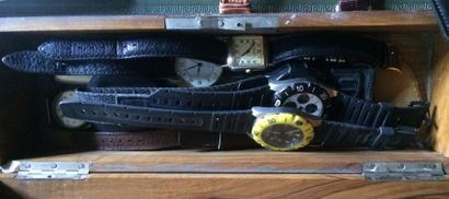 null Lot d'environ 15 montres modernes dont: Lip, Fossil, Timex, Suisse
Army Brand,...