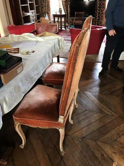 null Suite de six chaises à garniture velours rouille de style Louis XV