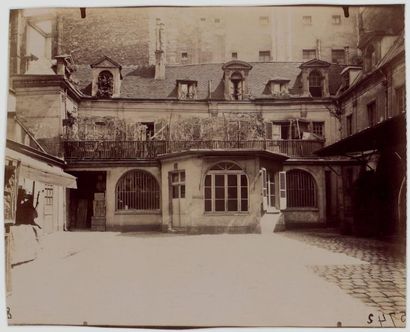 Eugène ATGET Ancien Hôtel dit des Juifs, Paris, 1910
Belle épreuve sur papier albuminé...