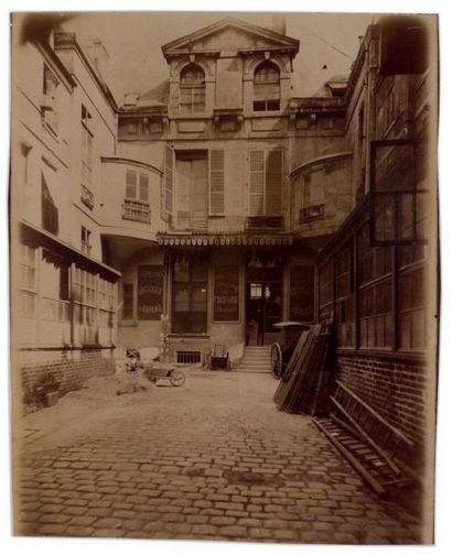 Eugène ATGET Hôtel de Lusignan, rue Elzevir, Paris, juillet 1901
Belle épreuve sur...