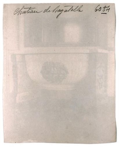 Eugène ATGET Console et miroir du Château de Bagatelle, 1907
Belle épreuve sur papier...