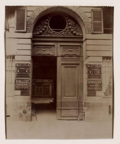 Eugène ATGET 137, rue Vieille du Temple, Paris, 1901
Belle épreuve sur papier albuminé...