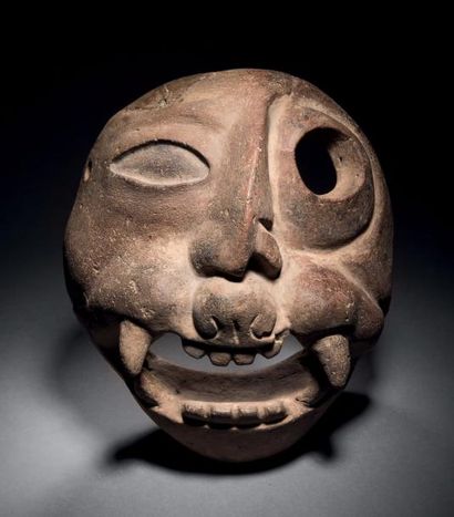 null Important masque d'homme jaguar
Culture Maya, Région du Péten, Guatemala Classique,...