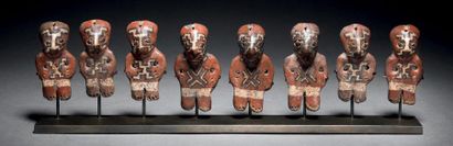 null Huit petites statuettes anthropomorphes (perles de collier)
Culture Chupicuaro,...