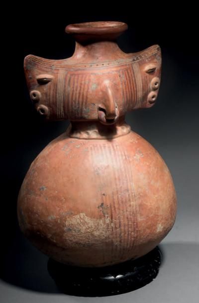 null Vase funéraire anthropomorphe
Culture Quimbaya ou Calima, Colombie
Vers 1000...