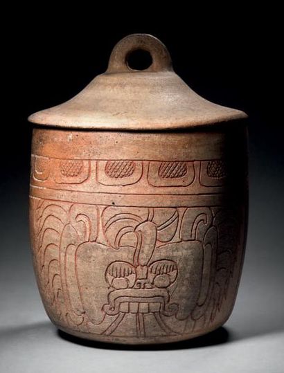 null Vase à couvercle
Zone Maya, Mexique, Guatémala Classique, 550-950 après J.-C.
Céramique...