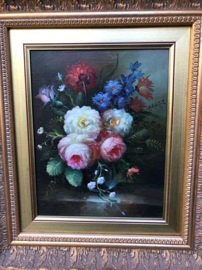 ÉCOLE RUSSE Bouquet
Huile sur panneau
25 x 20 cm