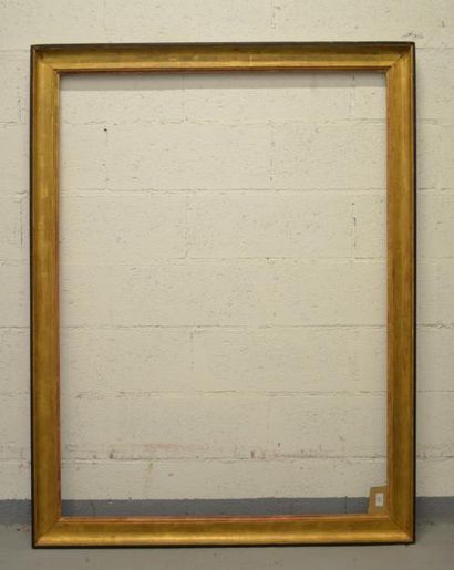 null GRANDE GORGE en bois mouluré noir et or. Début du XIXe siècle.
77 x 112 cm -...
