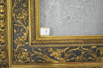 null CADRE À CASSETTA en bois et stuc doré de style Renaissance italienne. Fin du...