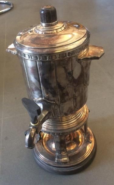 null Samovar, années 30, en métal argenté et ébène de macassar, décor à pans cou...