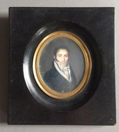 JOSEPH DUBASTY (ACTIF ENTRE 1808 ET 1842) Portrait d'homme en buste vers la droite,...