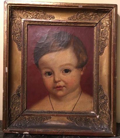 ECOLE FRANÇAISE MILIEU DU XIXe «Buste d'enfant».
Fragment d'huile sur toile marouflée...