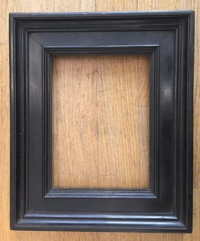 null Cadre en bois noirci
22 x 16 cm - Profil : 6,5 cm