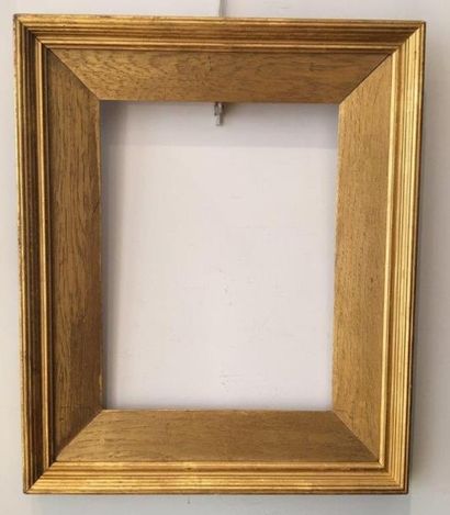 null Cadre anglais en bois doré
Epoque fin XIXe
34 x 26 cm - Profil : 8,5 cm