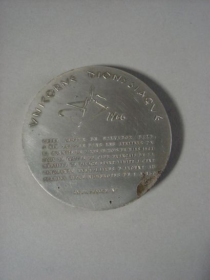 Salvador DALI (1904 - 1989) Unicorne Dionysiaque, 1966
Médaille en argent (925/00),...