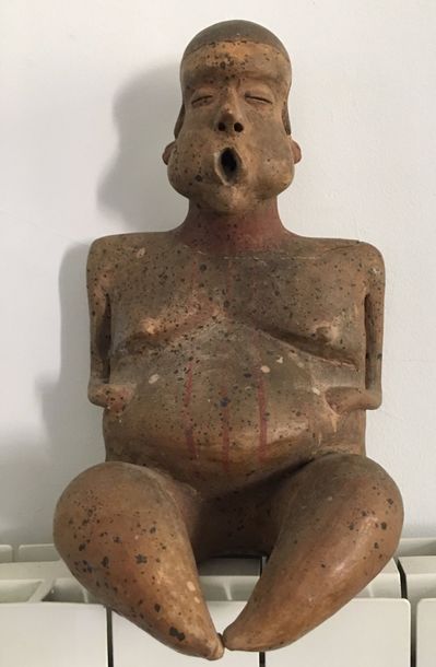 Dans le goût de la culture Jalisco Mexique Précolombien
Figure de femme assise
Ceramique...