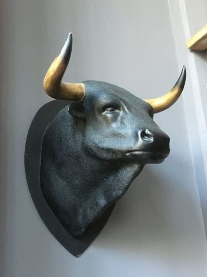  Tête taureau noire, imitation trophée de chasse 50 x 60 cm