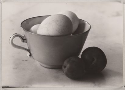 null Composition aux oeufs et aux quetsches (Composition with eggs and plums), 1950-1954
Épreuve...