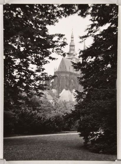 null Envoi de Prague, 1970-1972: Vues de Prague (Pont Charles et chevet de la cathédrale),...