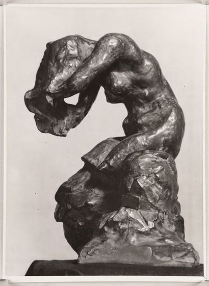 null Reproductions d'oeuvres du sculpteur Josef Maratka pour une monographie paru...