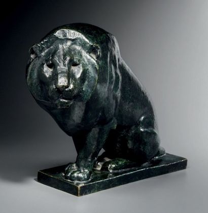 Georges Lucien GUYOT (1885-1973) Lion assis
Bronze à patine verte
Signé «Guyot» sur...