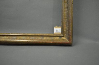 null CADRE en bois mouluré à motif en reparure.
Provence, XVIIIe siècle (restaurations).
61,4...