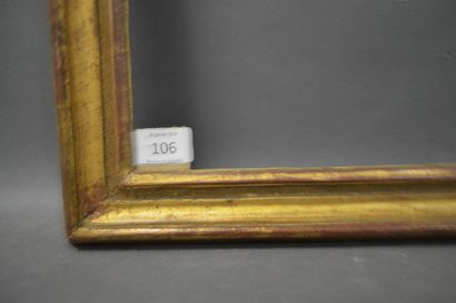 null BAGUETTE en bois mouluré et doré.
Époque Louis XV.
48,8 x 54,2 cm - Profil:...