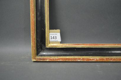 null GORGE en bois mouluré noir et or.
Fin du XVIIIe siècle (usures).
23,1 x 27,7...