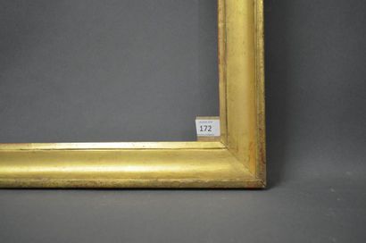 null GORGE en bois mouluré et doré.
Début du XIXe siècle.
53 x 75 cm - Profil: 5,4...
