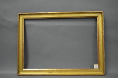 null GORGE en bois mouluré et doré.
Début du XIXe siècle.
45,6 x 66 cm - Profil:...