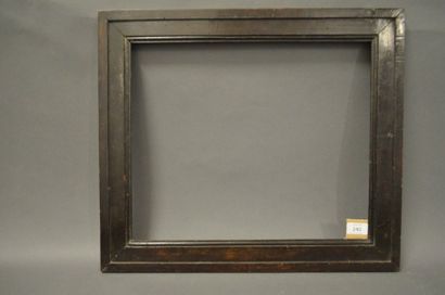 null CADRE en bois mouluré et noirci.
XIXe siècle. (piqures) 36,2 x 43,7 cm - Profil:...
