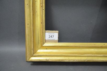 null CADRE SALVATOR ROSA en bois mouluré et doré.
Italie, XVIIIe siècle.
17 x 21,5...
