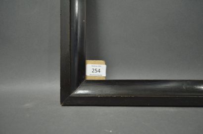 null GORGE en bois mouluré et noirci.
Italie, XIXe siècle.
30,4 x 41,3 cm - Profil:...