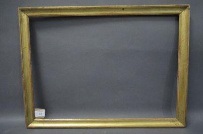 null GORGE en bois mouluré et doré.
Début du XIXe siècle.
33,9 x 47,5 cm - Profil:...