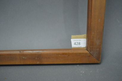 null BAGUETTE en teck mouluré.
XXe siècle.
44,5 x 53,4 cm - Profil: 3,6 cm (10F)