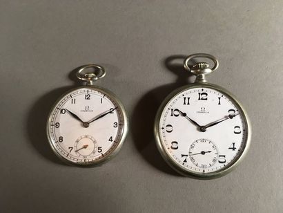 null OMEGA - Ensemble de deux montres de gousset Cadrans blancs à chiffres arabes,...