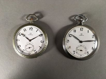 null OMEGA - Ensemble de deux montres de gousset Cadrans blancs à chiffres arabes,...