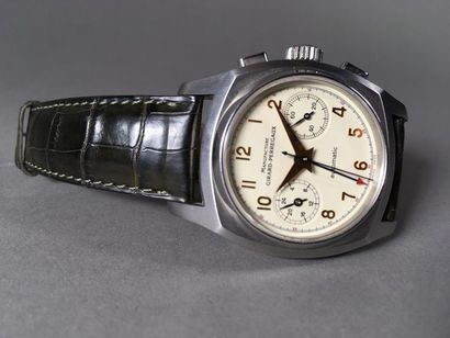 null GIRARD-PERREGAUX - Vintage 1960 ref. 2598
Montre bracelet homme, cadran à chiffres...