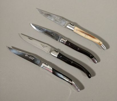 null LAGUIOLE - Ensemble de quatre couteaux pliants
ARBALETE G. DAVID - LAGUIOLE...