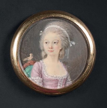 Ecole Francaise vers 1780 Portrait de jeune femme assise en robe parme et regardant...