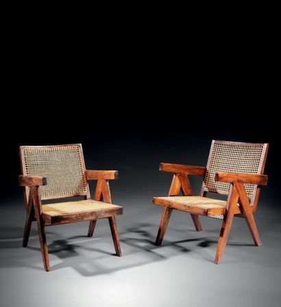 Pierre Jeanneret (1896-1967) 
Paire de fauteuils «Easy Armchair» du référencier de...