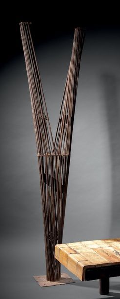 André BLOC (1896-1966) 
Composition abstraite 
Sculpture en tige de métal chromé...